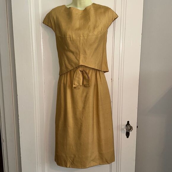 Vintage 50s/60s Saks Fifth Avenue gold dress outfit with bow on front - Picture 1 of 13